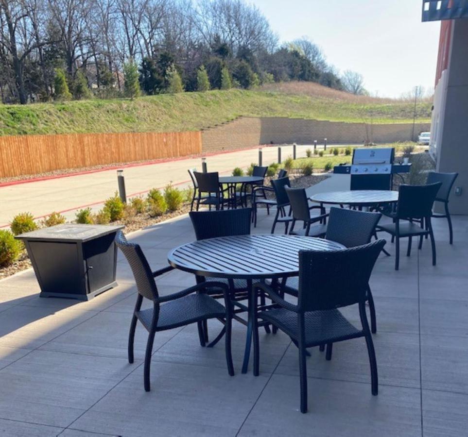 Holiday Inn Express & Suites Warrensburg North By Ihg Екстер'єр фото