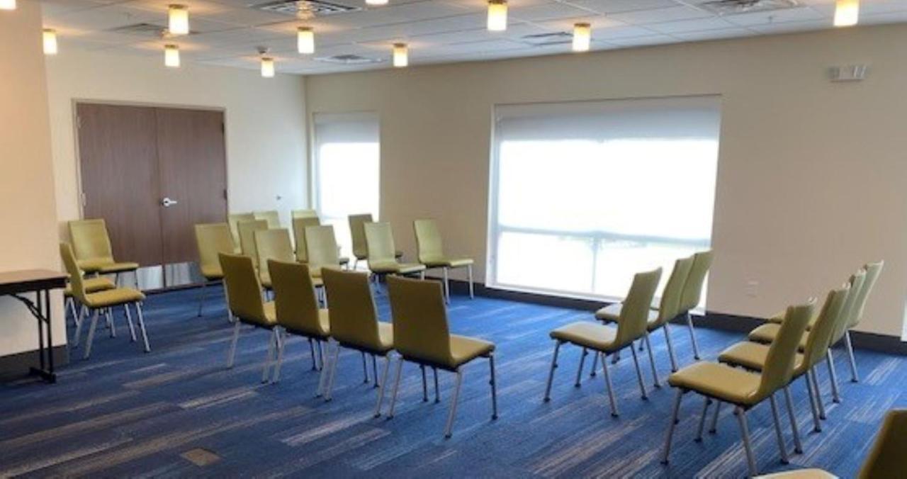 Holiday Inn Express & Suites Warrensburg North By Ihg Екстер'єр фото