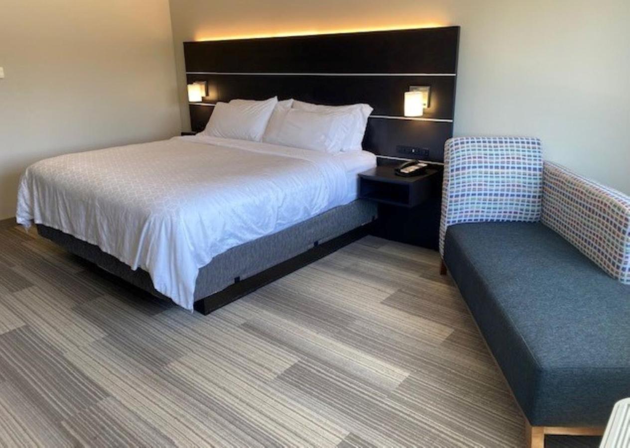 Holiday Inn Express & Suites Warrensburg North By Ihg Екстер'єр фото